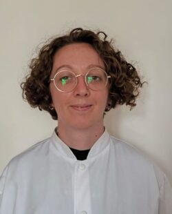 Dr. Csercsey Isabella